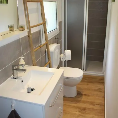 A Cardiccia Loc Saisonnieres Piana (Corsica)